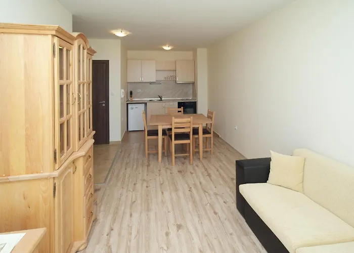 Golden Eye Хотел Свети Влас