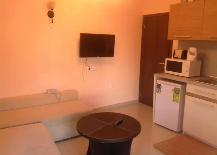 Хотел Golden Eye Свети Влас